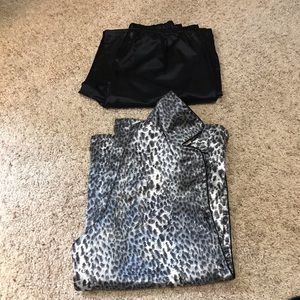 ❗️FREE - Great pair of  pajamas❗️